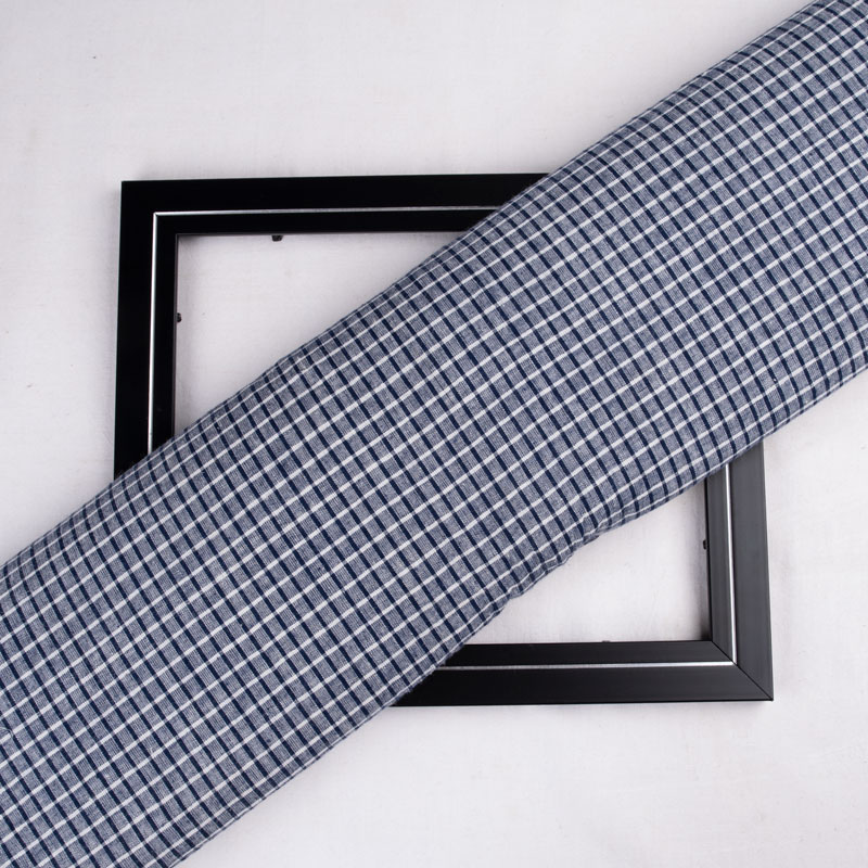 Check Blue White Pure Cotton 95 GSM Handwoven Fabric 190