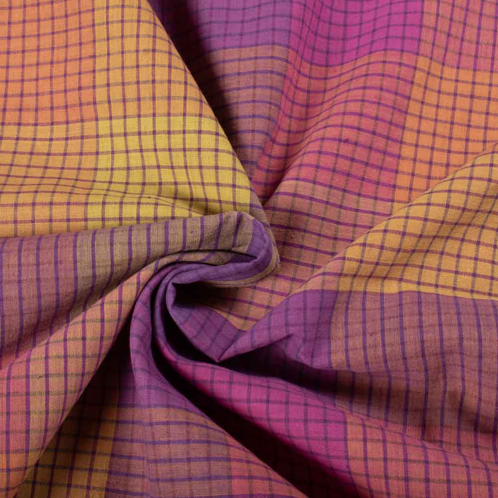 Check Multicolor 65 GSM Pure Cotton Handwoven Fabric 914