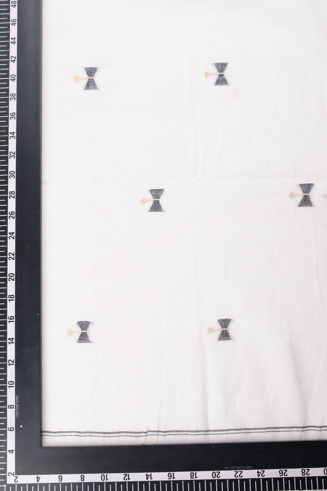 GEOMETRIC WHITE JAMDANI HANDWOVEN COTTON SCARF