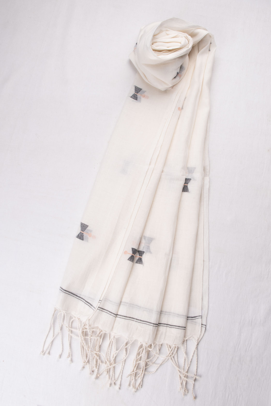GEOMETRIC WHITE JAMDANI HANDWOVEN COTTON SCARF