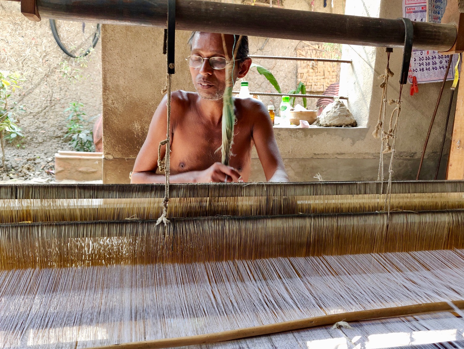 Artisan Weaving Fabric Yarns