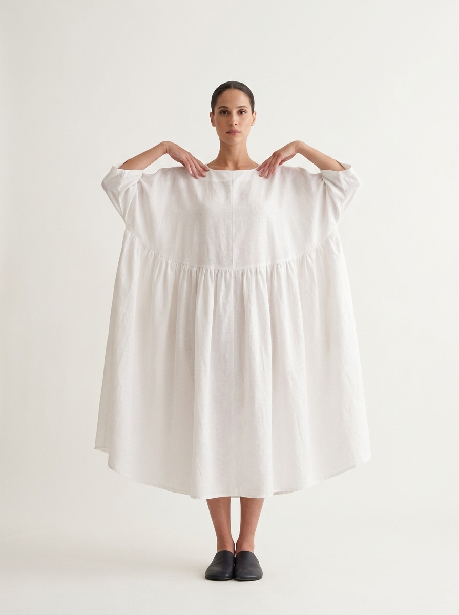 Curved Gathered Lose Dress With Sleeves