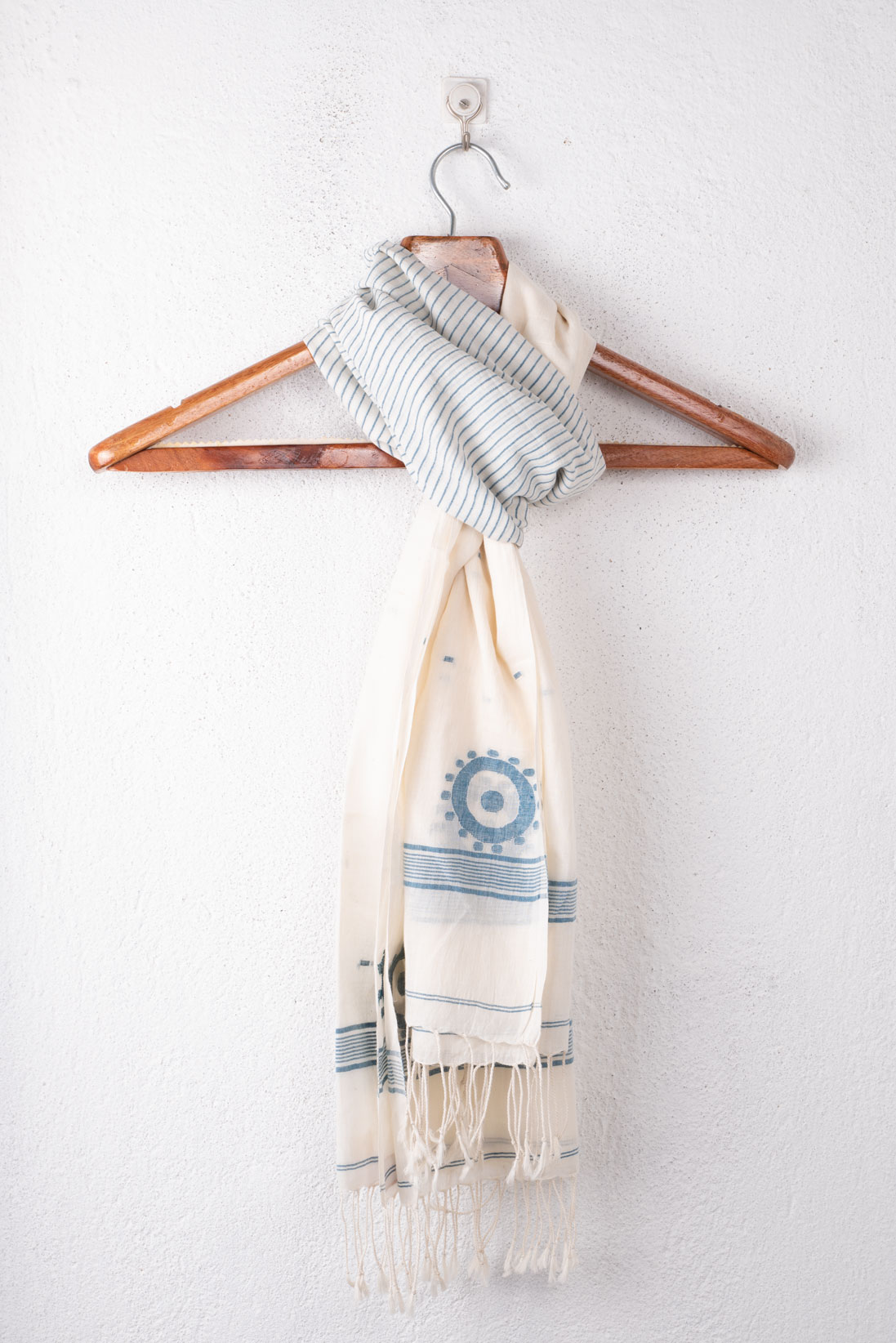 Geometric Stripe White Jamdani Handwoven Cotton Scarf