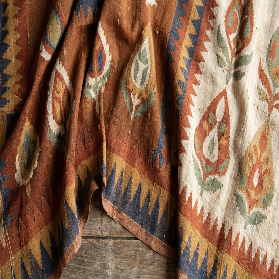 Flora, Fauna, and Geometry: A Lexicon of Jamdani Weave Motifs and Meanings — Anuprerna handloom