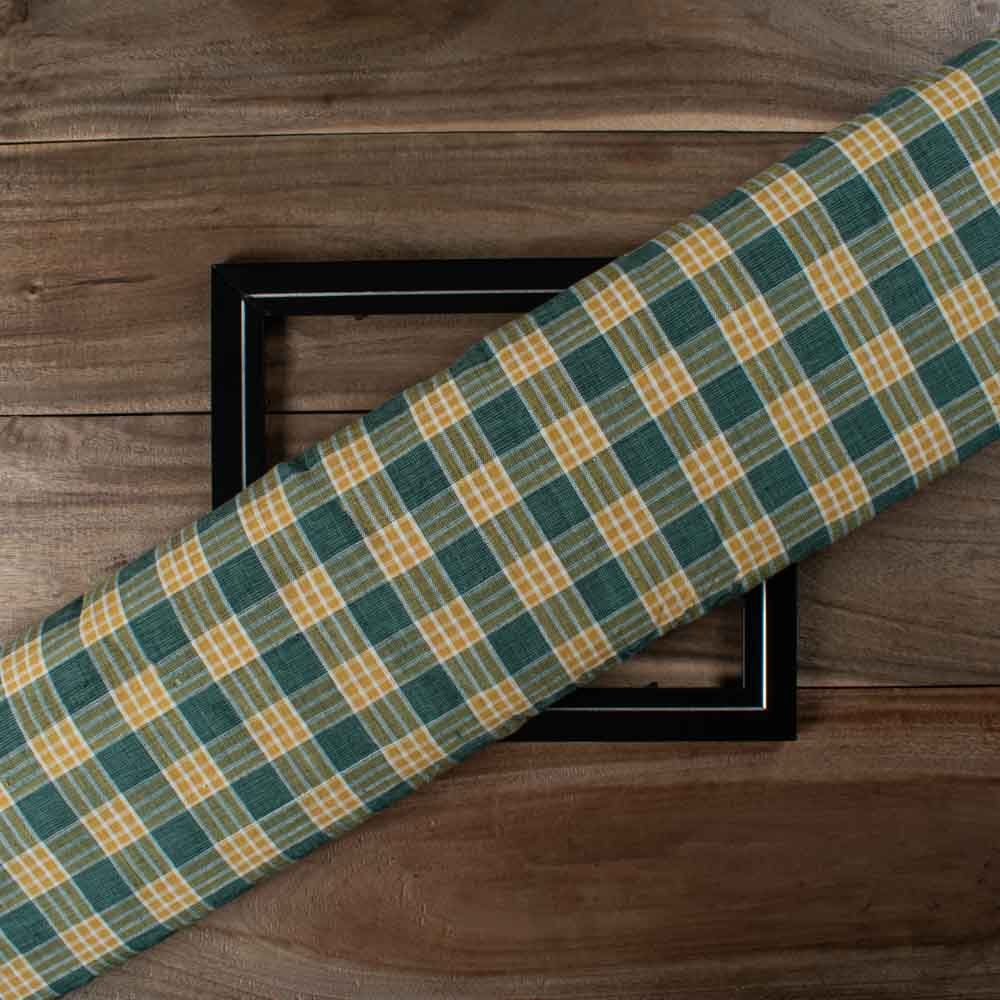 Check Multicolor 130 GSM Pure Cotton Handwoven Fabric 897