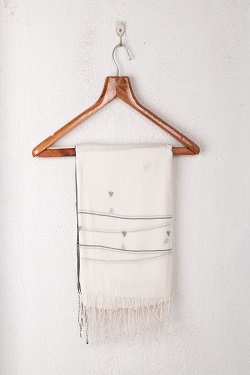 Handwoven White Scarf 92