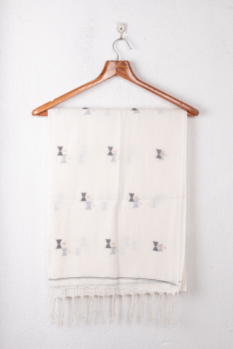 Geometric White Jamdani Handwoven Cotton Scarf
