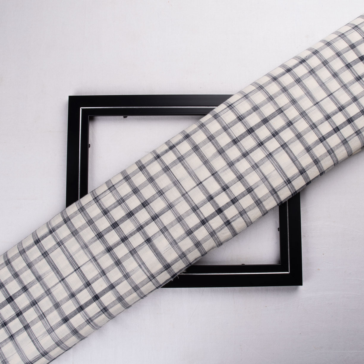 Check White Yarn Tie Dye 78 GSM Cotton Fabric