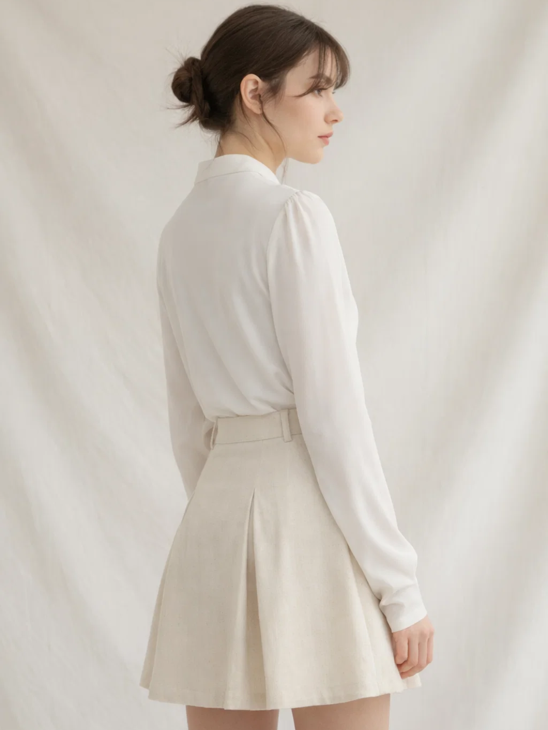 Double Inverted Pleats Short Skirt