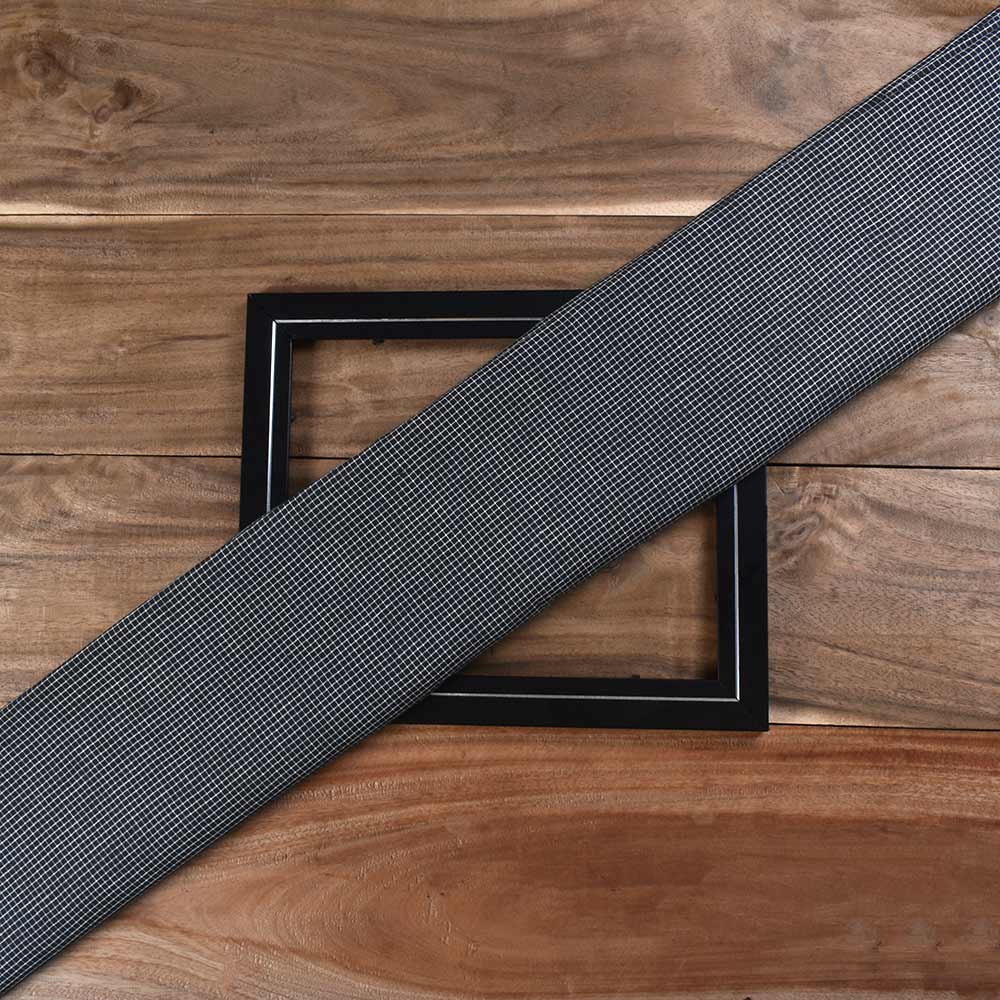 Check Black & White Pure Cotton 104 GSM Handwoven Fabric 274a