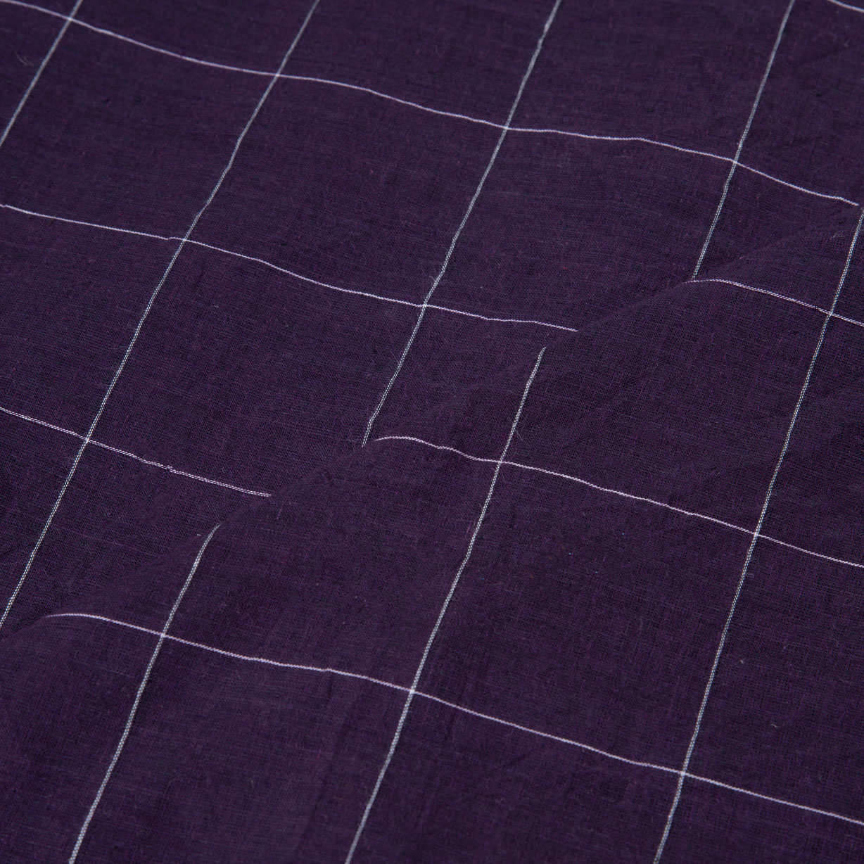 CHECK AUBERGINE PURE COTTON 57 GSM HANDWOVEN FABRIC