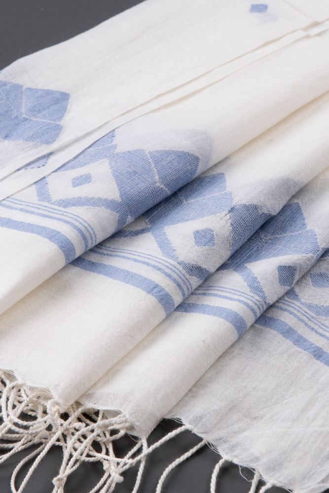 GEOMETRIC WHITE JAMDANI HANDWOVEN PURE COTTON SCARF 122