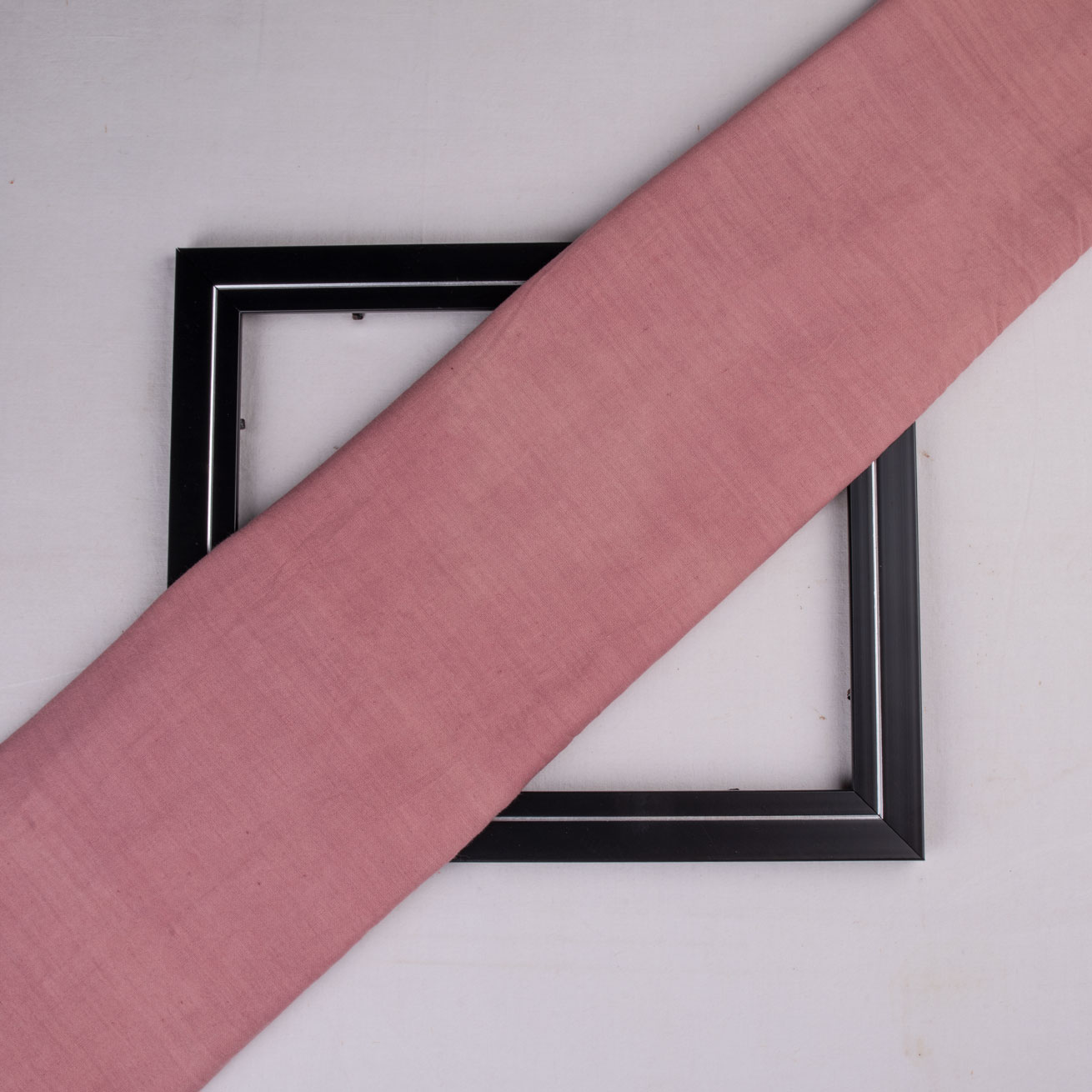 PLAIN DARK DUSTY PINK NATURAL MADDER DYED 115 GSM HANDWOVEN COTTON FABRIC
