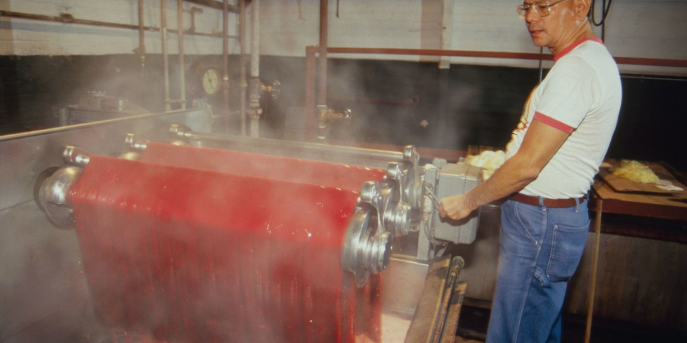 Fabric Dyeing Through Machine
