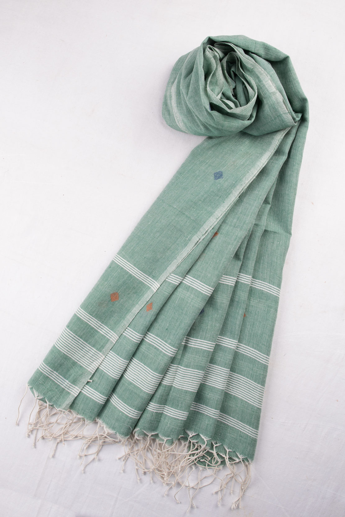 HANDWOVEN GREEN SCARF