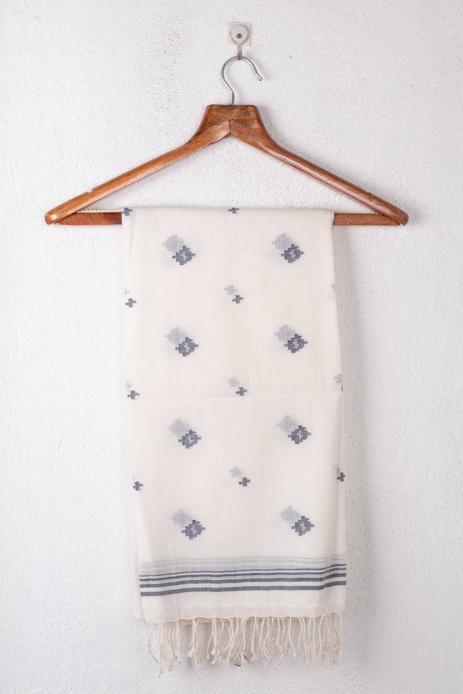 Handwoven White Scarf 103