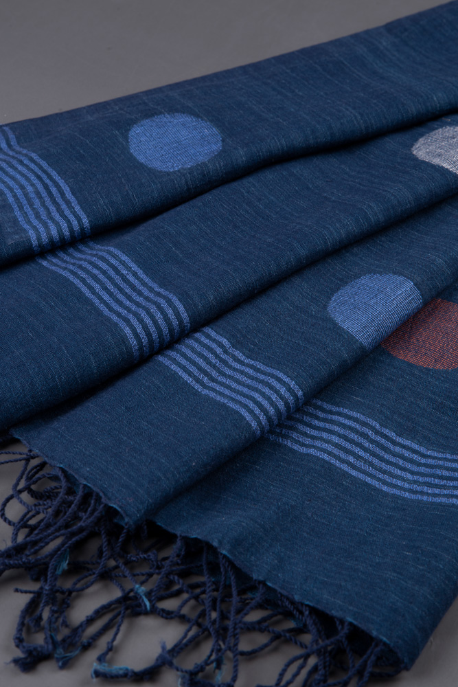 GEOMETRIC NAVY JAMDANI PURE COTTON HANDWOVEN SCARF