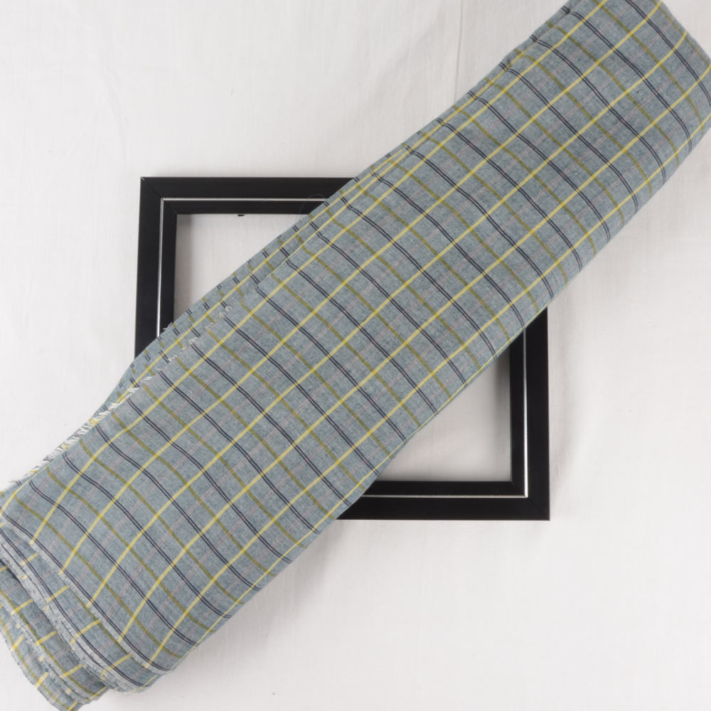 Check Multicolor 61 GSM Handwoven Cotton Fabric