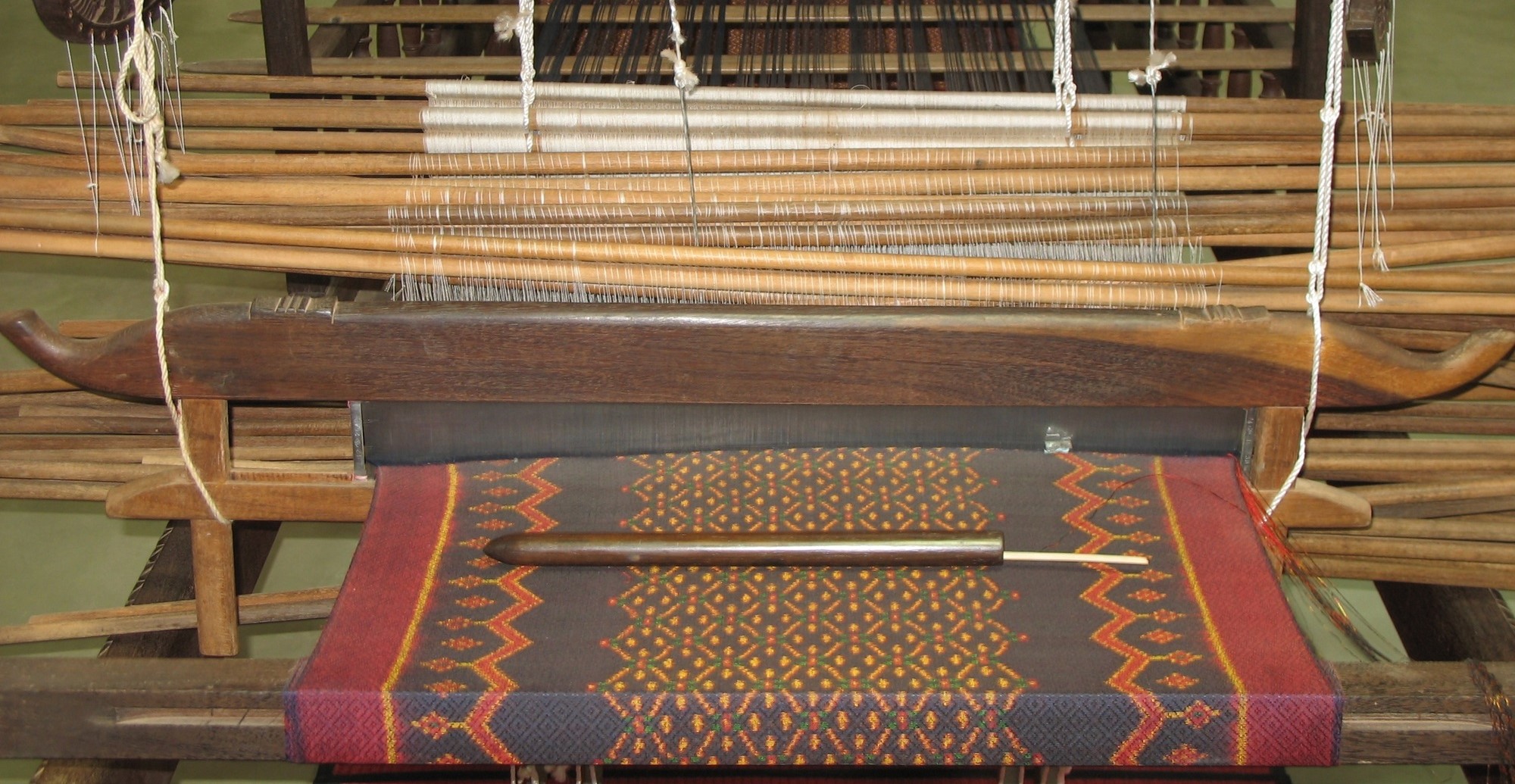 Brocade Fabric: Weaving The Threads Of History And Elegance
