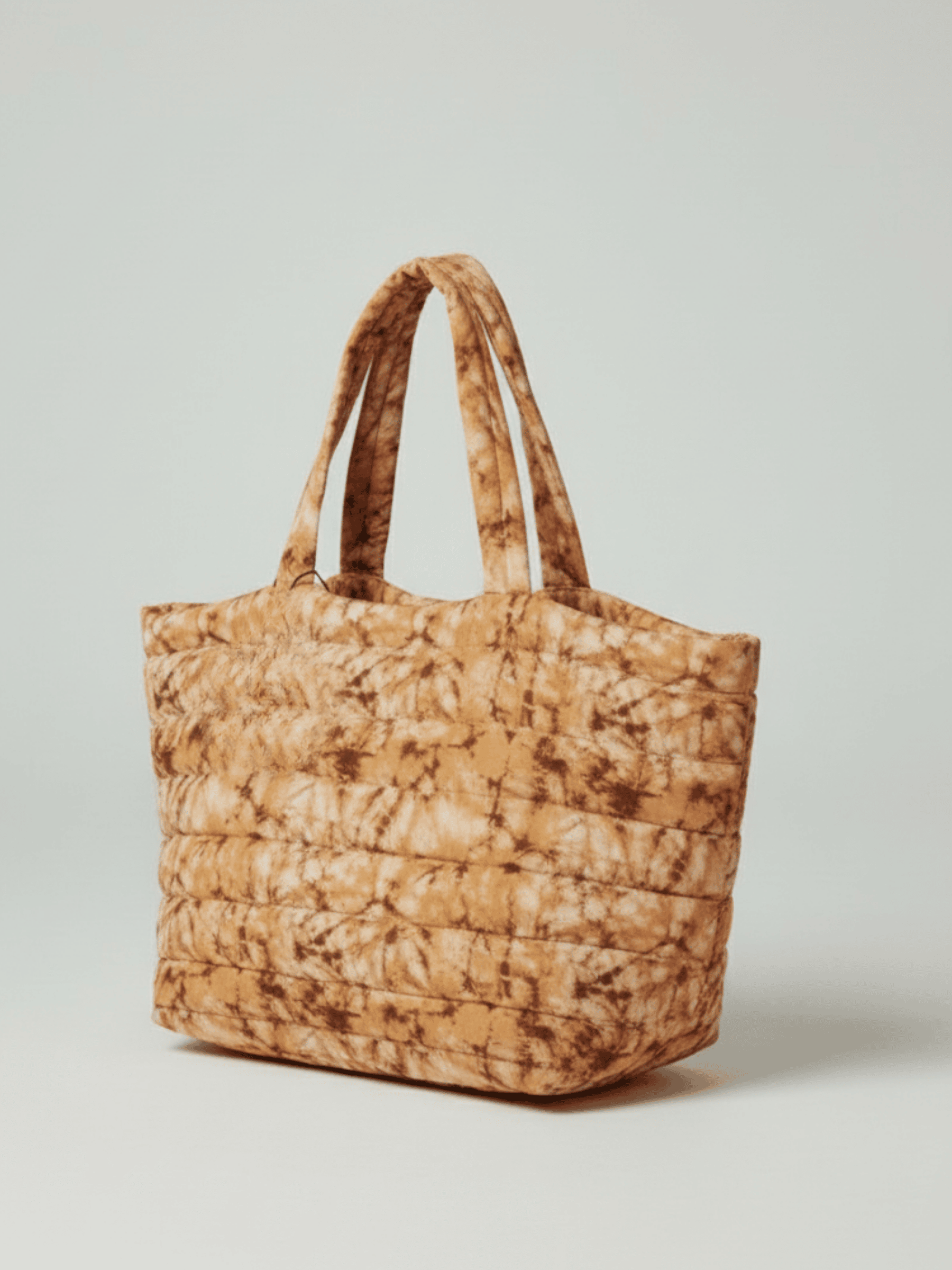 QUILTED TOTE BAG