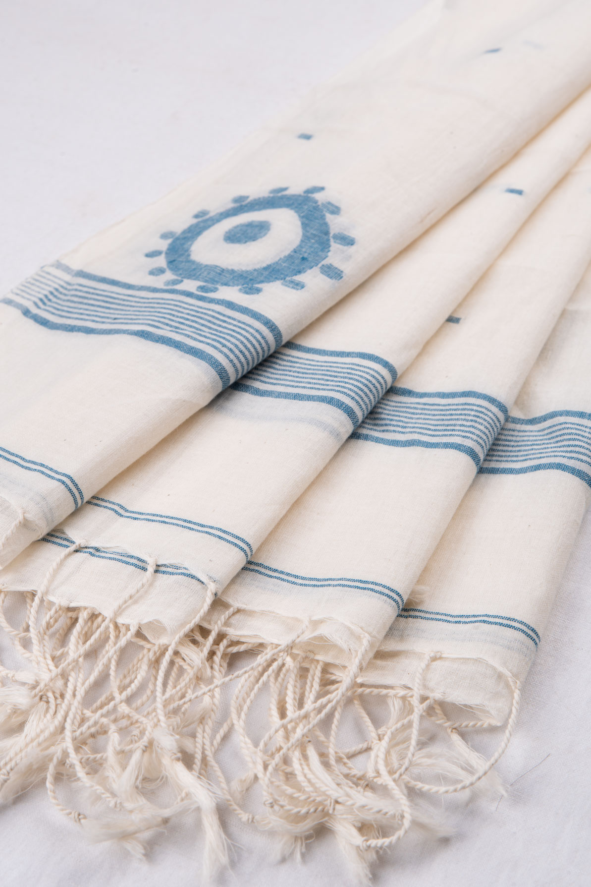 GEOMETRIC STRIPE WHITE JAMDANI HANDWOVEN COTTON SCARF